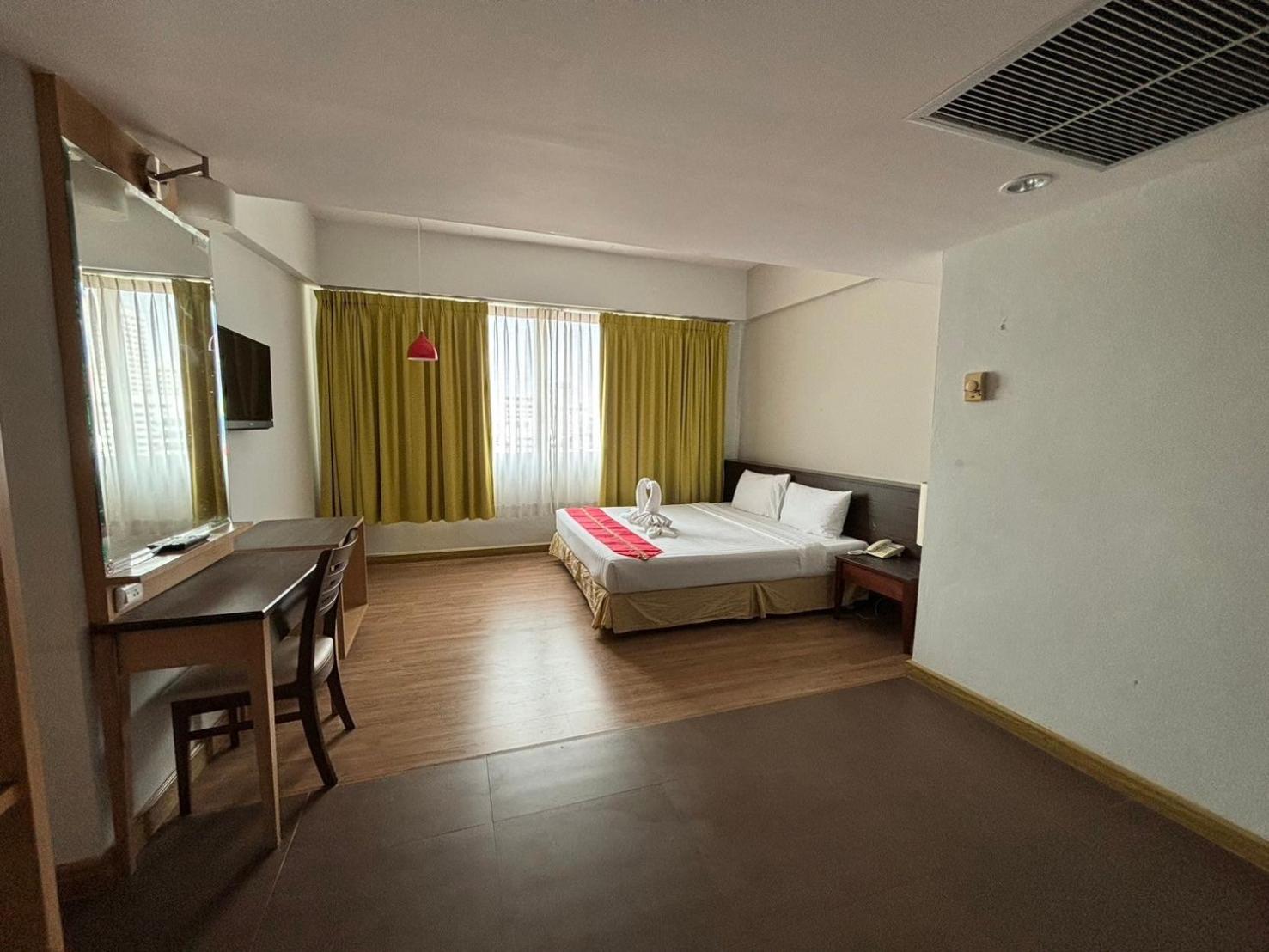 Aloha Hatyai Hotel Hat Yai Esterno foto